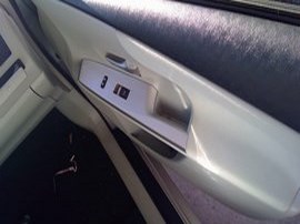 2013 TOYOTA PRIUS SILVER, V MODEL, 1.8L, AT.  Z24906